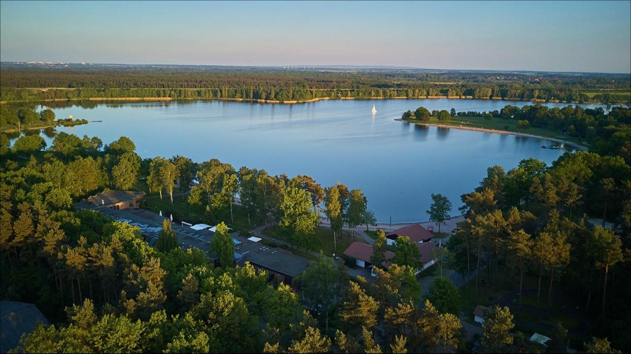 Seehotel Am Tankumsee Isenbuettel Bagian luar foto