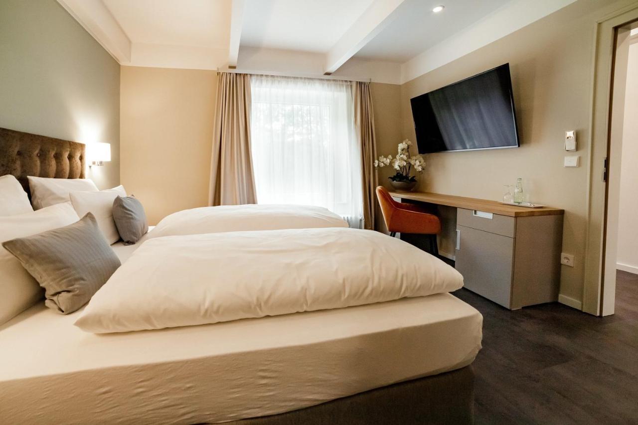 Seehotel Am Tankumsee Isenbuettel Bagian luar foto